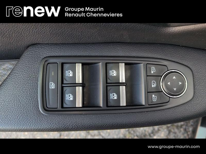 RENAULT Megane d’occasion à vendre à CHENNEVIÈRES-SUR-MARNE chez ADP - SOVEA 94 (Photo 16)