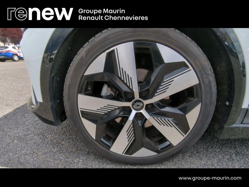 RENAULT Megane d’occasion à vendre à CHENNEVIÈRES-SUR-MARNE chez ADP - SOVEA 94 (Photo 11)
