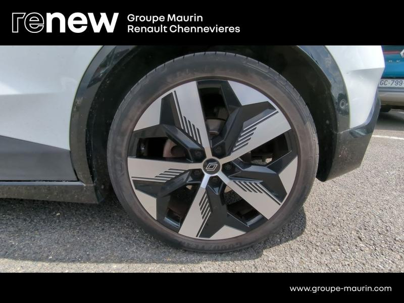 RENAULT Megane d’occasion à vendre à CHENNEVIÈRES-SUR-MARNE chez ADP - SOVEA 94 (Photo 12)