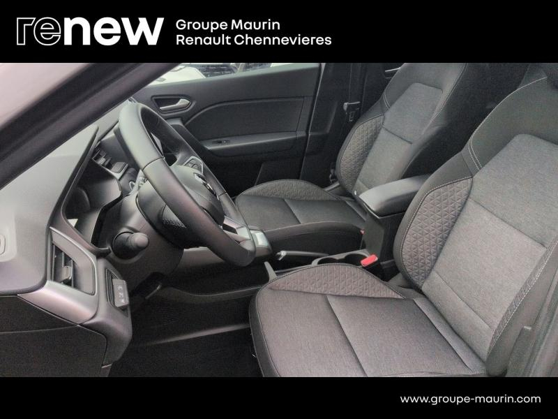 RENAULT Captur d’occasion à vendre à CHENNEVIÈRES-SUR-MARNE chez ADP - SOVEA 94 (Photo 15)