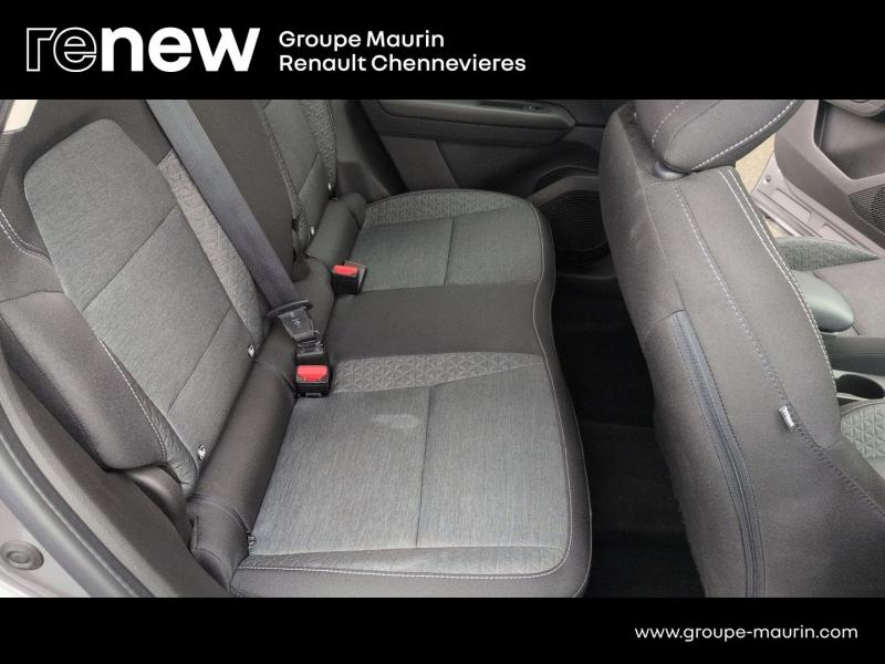RENAULT Captur d’occasion à vendre à CHENNEVIÈRES-SUR-MARNE chez ADP - SOVEA 94 (Photo 17)
