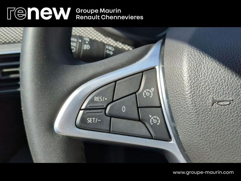 DACIA Sandero d’occasion à vendre à CHENNEVIÈRES-SUR-MARNE chez ADP - SOVEA 94 (Photo 15)