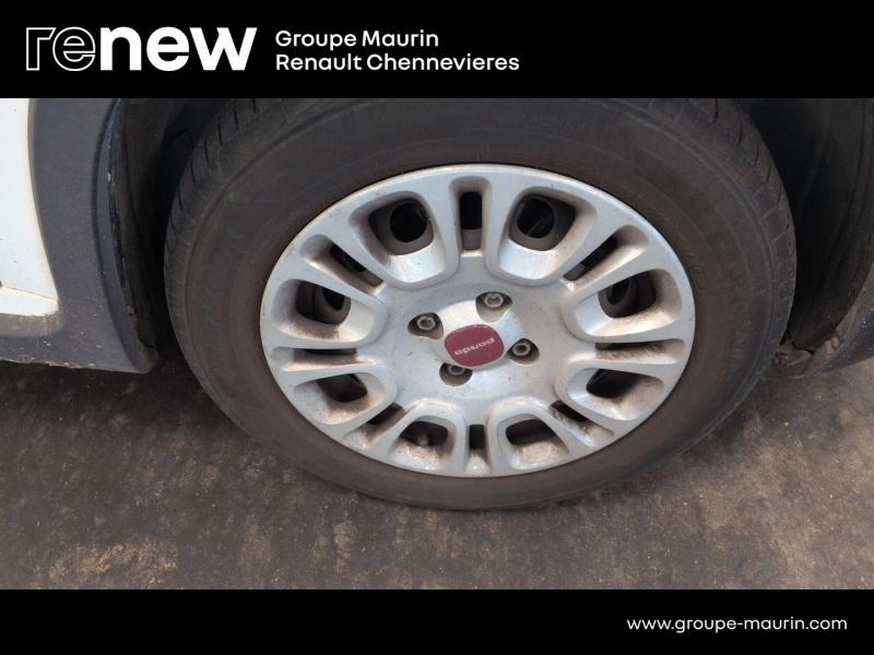 FIAT Panda d’occasion à vendre à CHENNEVIÈRES-SUR-MARNE chez ADP - SOVEA 94 (Photo 19)