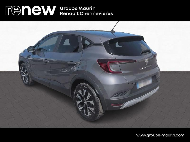 RENAULT Captur d’occasion à vendre à CHENNEVIÈRES-SUR-MARNE chez ADP - SOVEA 94 (Photo 7)