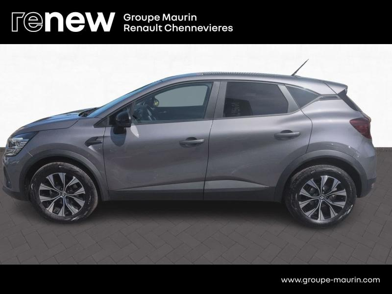 RENAULT Captur d’occasion à vendre à CHENNEVIÈRES-SUR-MARNE chez ADP - SOVEA 94 (Photo 8)