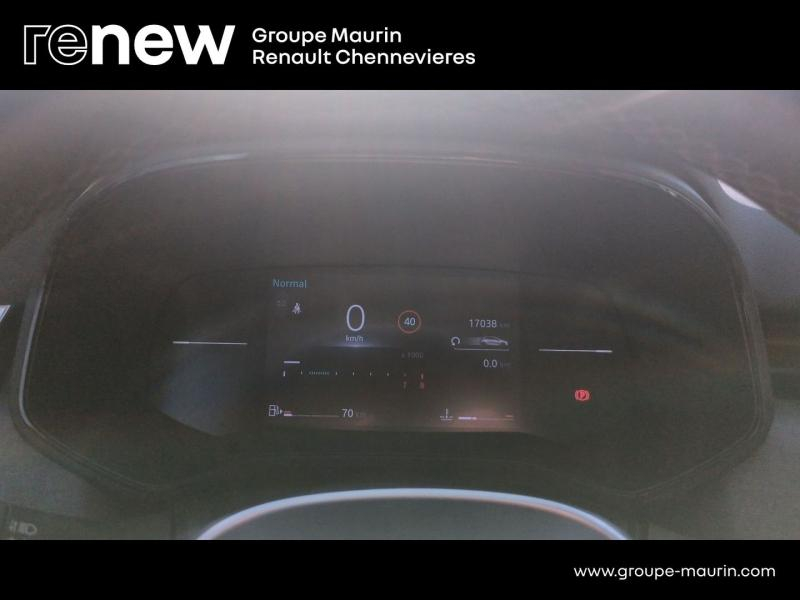RENAULT Clio d’occasion à vendre à CHENNEVIÈRES-SUR-MARNE chez ADP - SOVEA 94 (Photo 9)