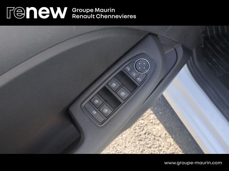 RENAULT Clio d’occasion à vendre à CHENNEVIÈRES-SUR-MARNE chez ADP - SOVEA 94 (Photo 15)