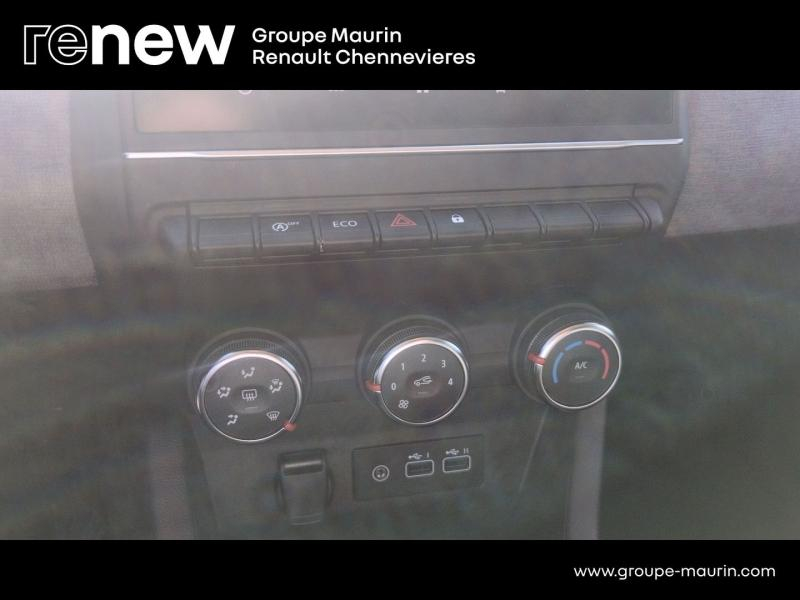 RENAULT Clio d’occasion à vendre à CHENNEVIÈRES-SUR-MARNE chez ADP - SOVEA 94 (Photo 19)