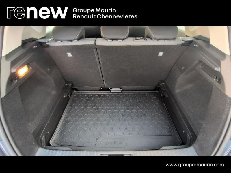 RENAULT Captur d’occasion à vendre à CHENNEVIÈRES-SUR-MARNE chez ADP - SOVEA 94 (Photo 9)
