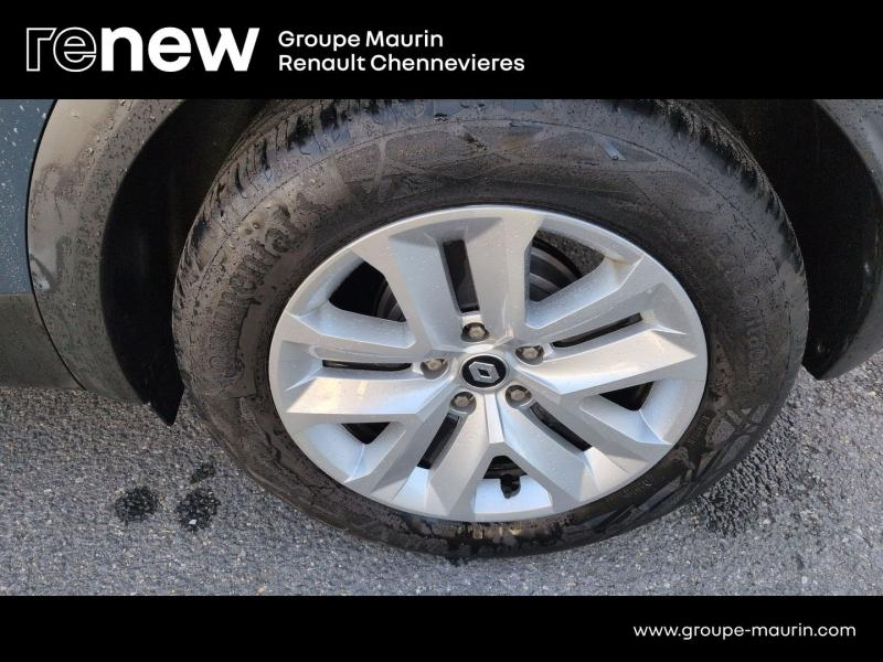 RENAULT Captur d’occasion à vendre à CHENNEVIÈRES-SUR-MARNE chez ADP - SOVEA 94 (Photo 13)